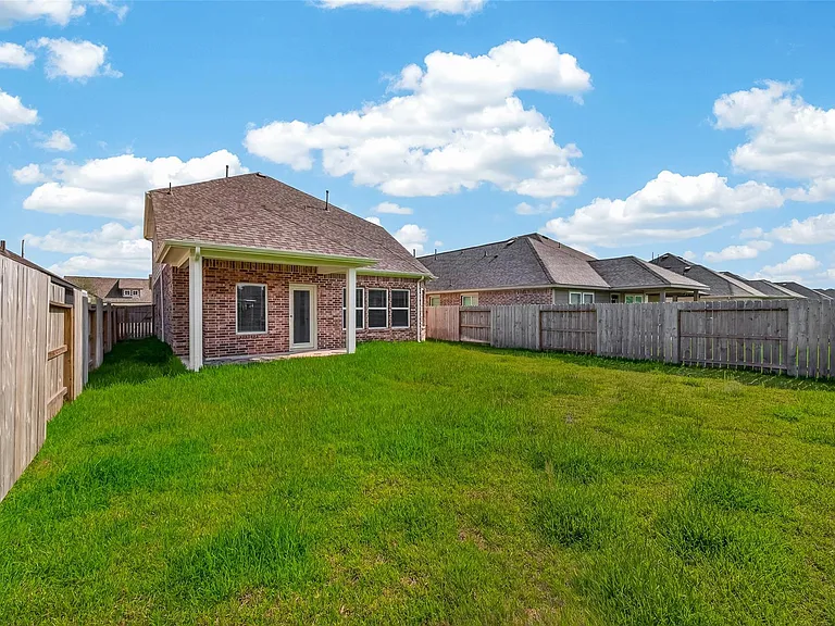 21630 Wave Hollow Dr — Photo 24