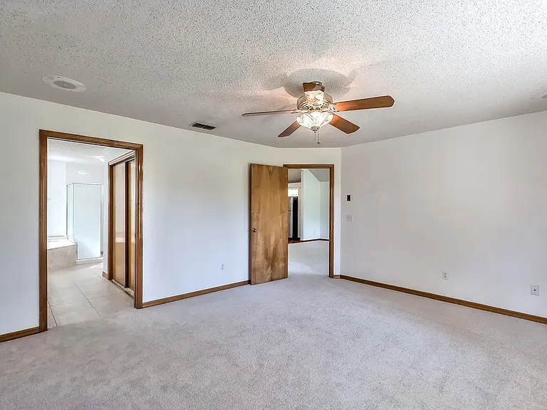 280 Braeburn Cir — Photo 16
