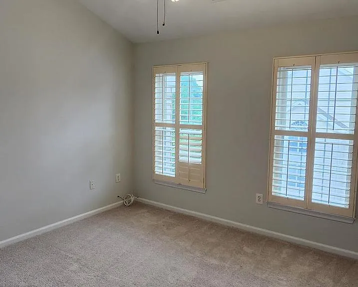 20622 Glenmere Sq — Photo 18