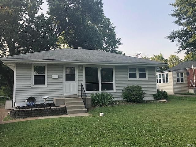 2nd image of 95 Maple Dr