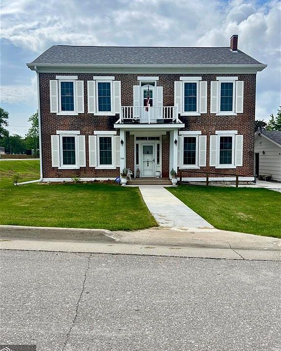 708 Mill St, Eddyville, IA 52553 Zillow