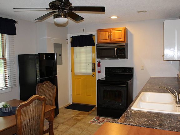2nd image of 16831 Lakepoint Dr