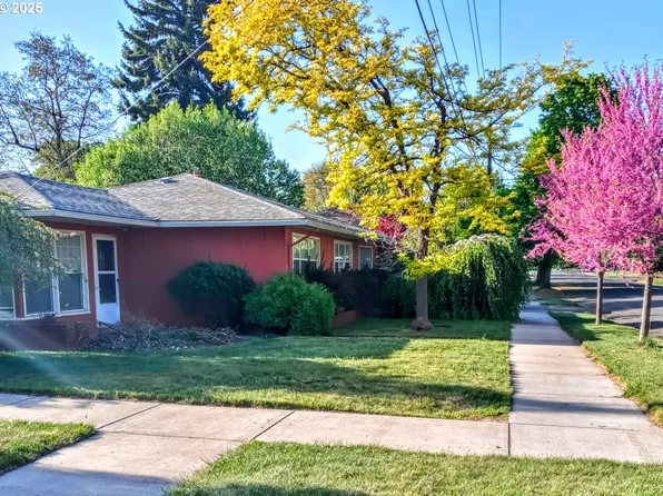 1302 2nd St, La Grande, OR 97850