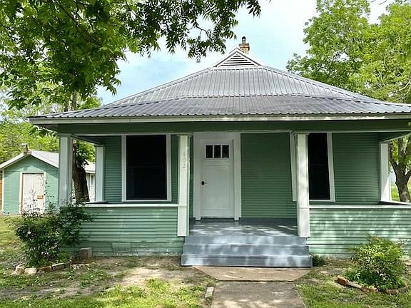 2nd image of 402 N Penn St