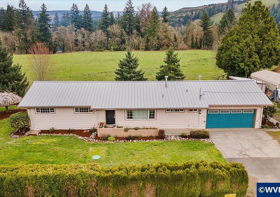 1st image of 1611 Main St