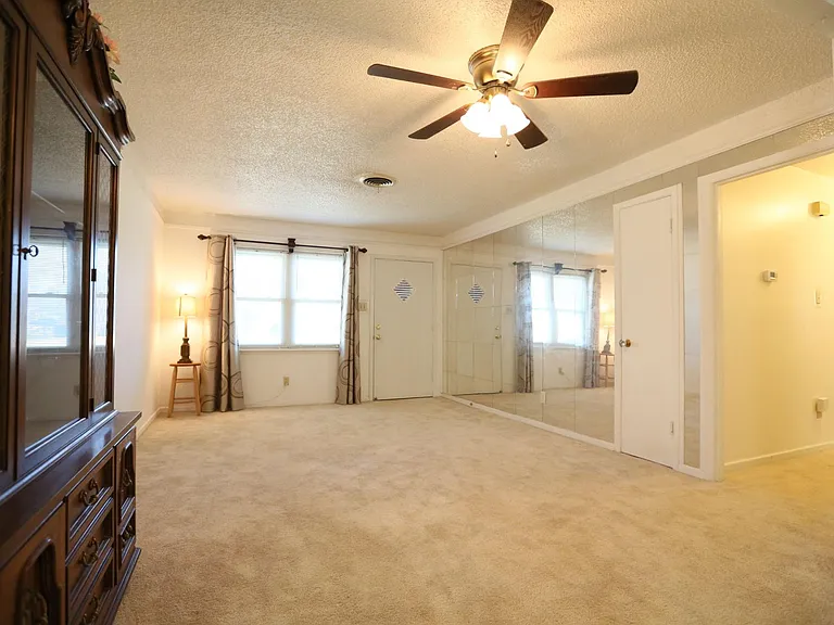 2459 Duringer Rd — Photo 5