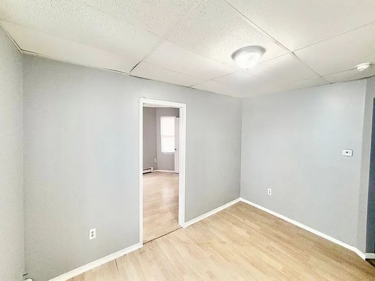 37-41 Mason Avenue — Photo 7