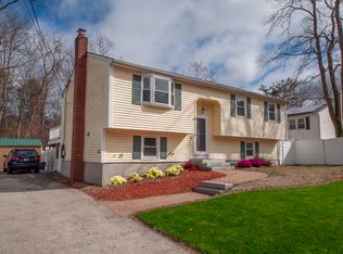 925 Mammoth Rd, Manchester, NH 03104