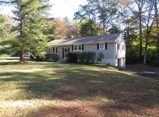 127 Lake Ave, Trumbull, CT 06611