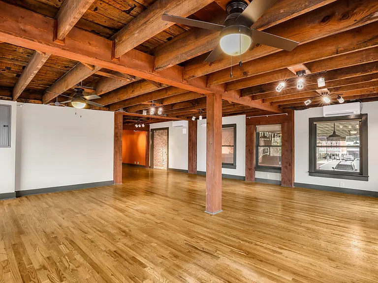 594 Locust Street125 West 6th Ave — Photo 18