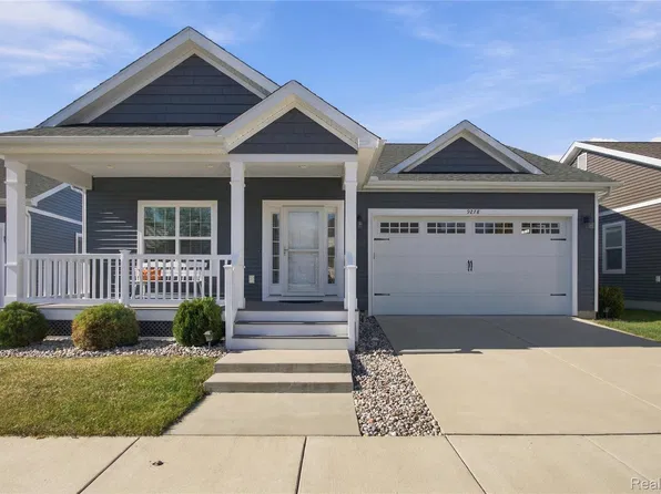 9278 Cottage Ln, Pinckney, MI 48169