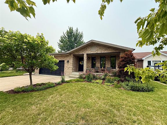 3rd image of 1292 Kenwick Way