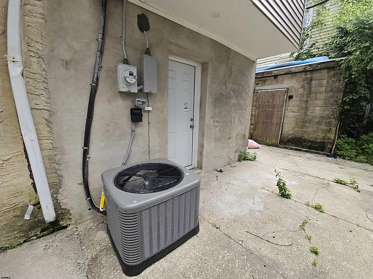 902 Keener Ave — Photo 20