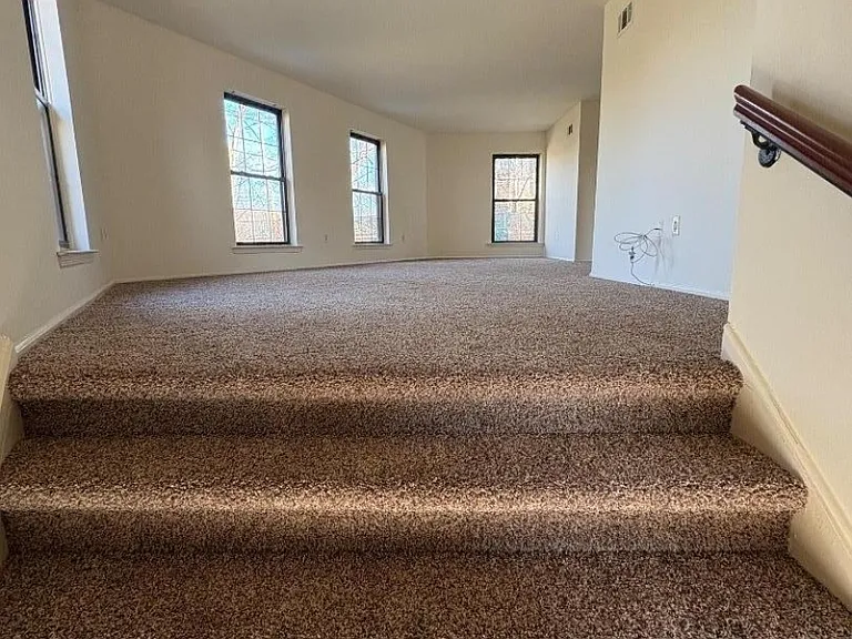 181 Long Hill Rd #8 — Photo 1