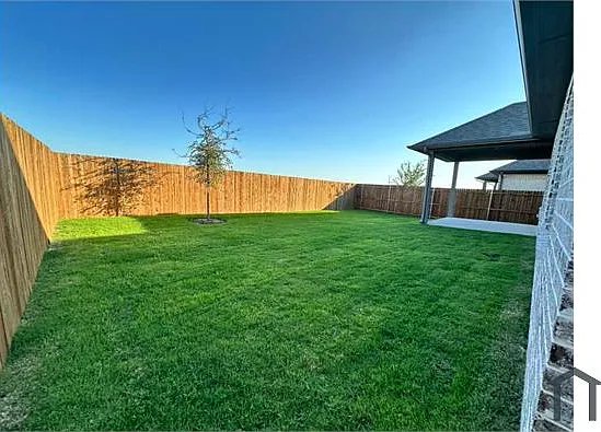 2116 Bloomsbury Ln — Photo 18