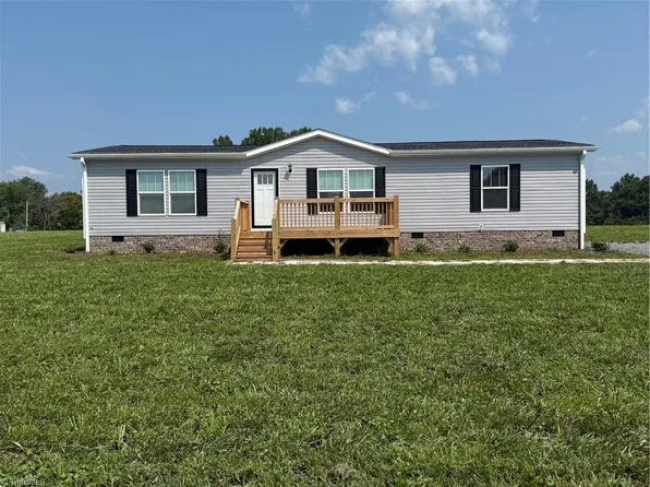155 Little Elkin Church Rd, Ronda, NC 28670