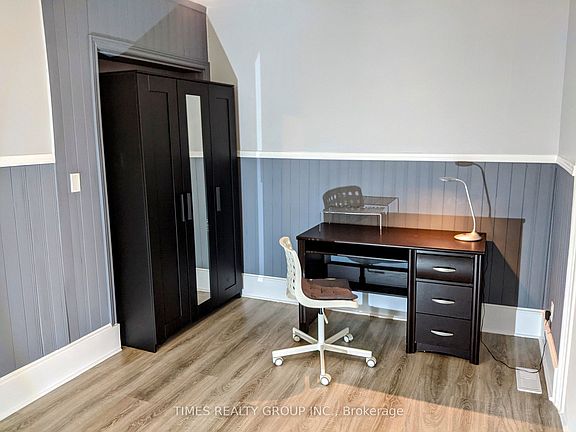 4th image of 12 Murney St #10