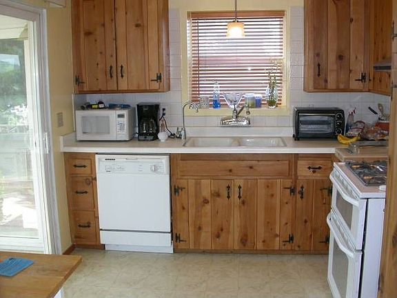 Classic StepSaver Kitchen