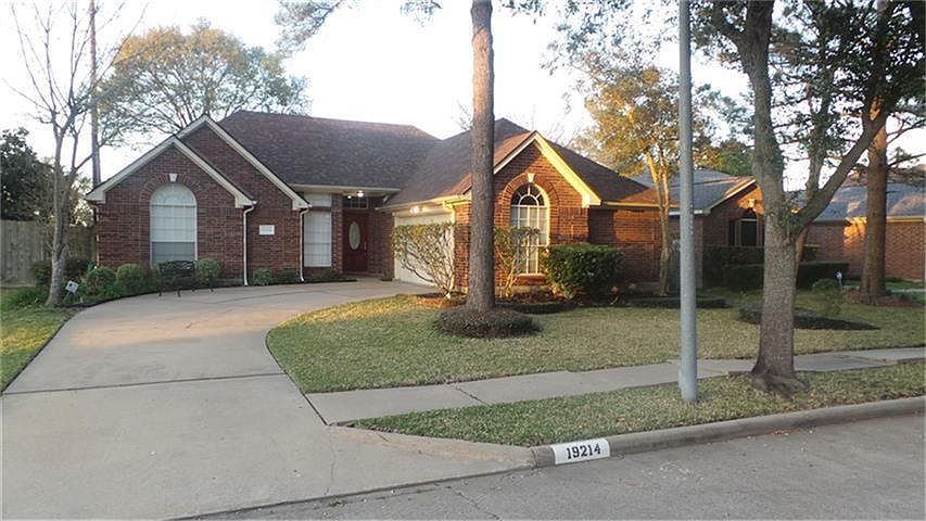 1st image of 19214 Winding Trail Ln