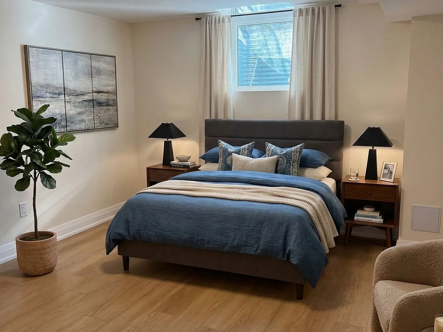 2 bed, $2,200 — Photo 4
