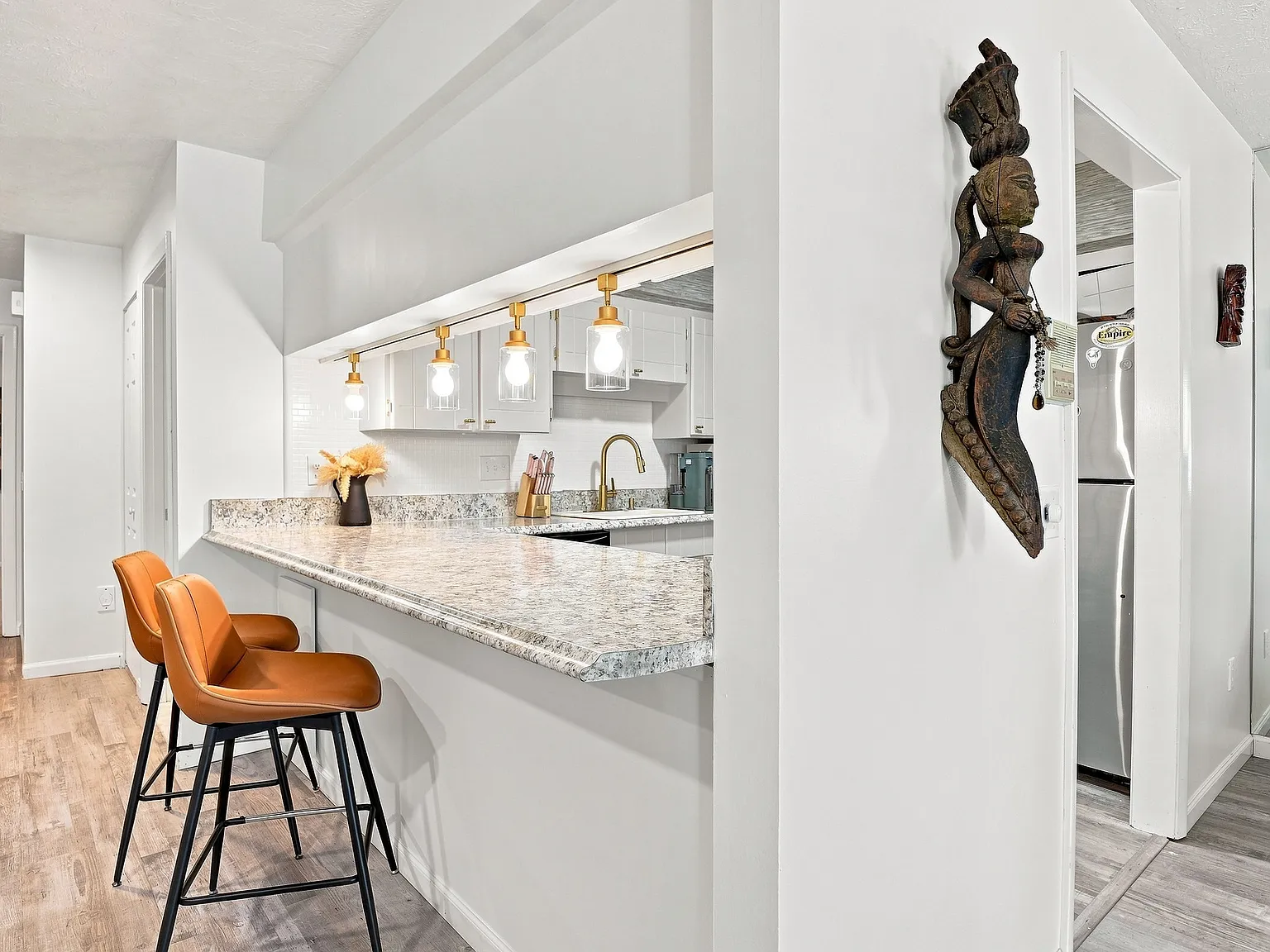 2 bed, 1172 sqft, $3,000 — Photo 3