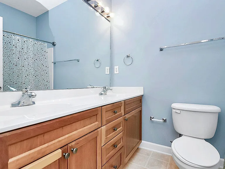 8324 Scotney Bluff Ave — Photo 9