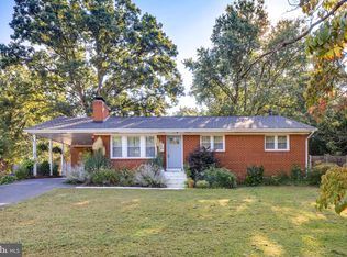 7229 Constantine Ave, Springfield, VA 22150