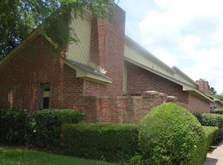945 Cedarland Blvd, Arlington, TX 76011