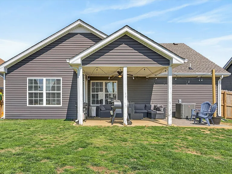 1044 Charles Thomas Dr — Photo 35