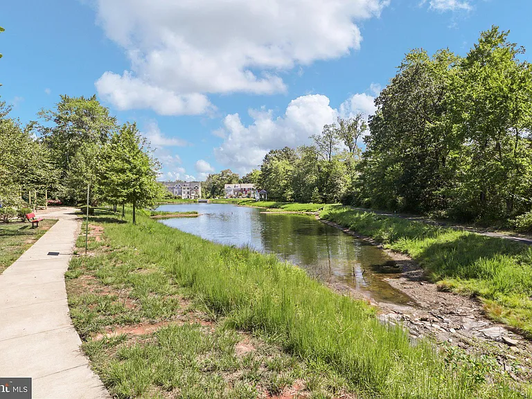 10739 Hinton Way — Photo 26