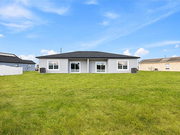 3rd image of 906-908 FRASER DRIVE
