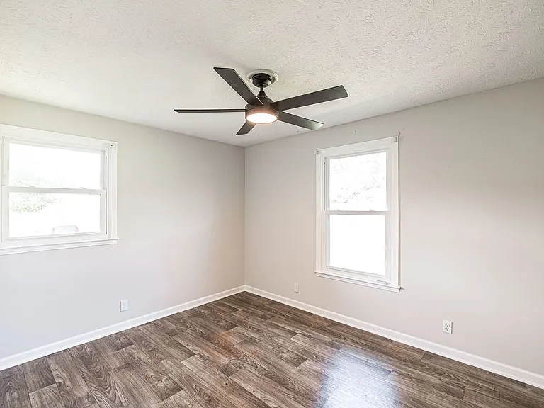 127A Susan Dr #127-B — Photo 16