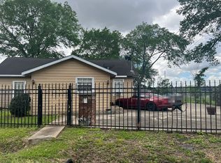 9228 Waller St, Houston, TX 77012