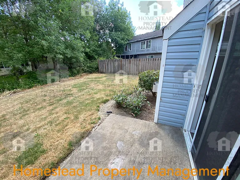 1408-1410 Falcon Loop — Photo 22