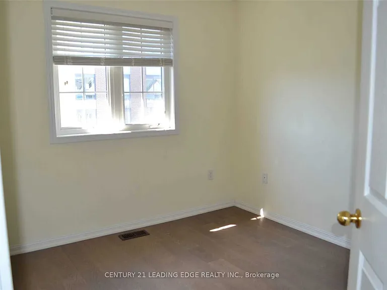 49 Celadine Dr — Photo 10