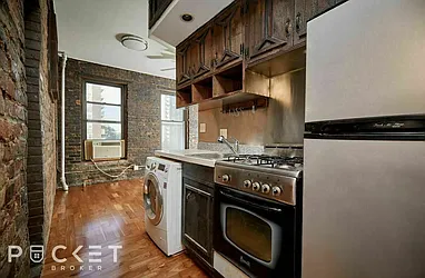 Rented by PocketBroker Inc