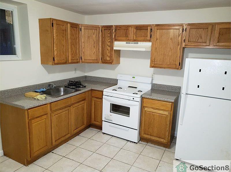 2nd image of 68 Harrison Ave Floor 1