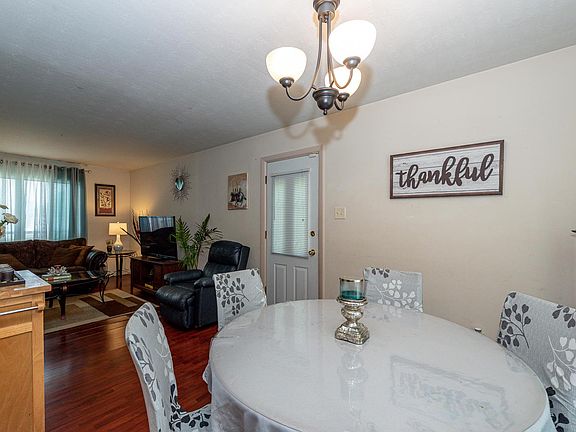 5th image of 614 Malvern Cir