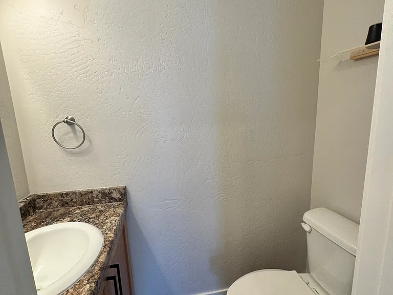 836 Almo Ave — Photo 10