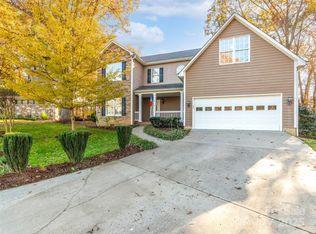 8 Amelia Ct, Arden, NC 28704