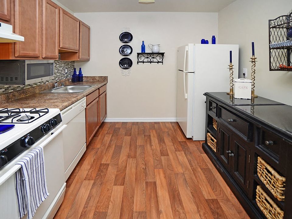 Willow Lake Apartment Homes 13010 Old Stagecoach Rd Laurel, MD