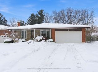 6808 Corwin Cres, Niagara Falls, ON L2G 2M7