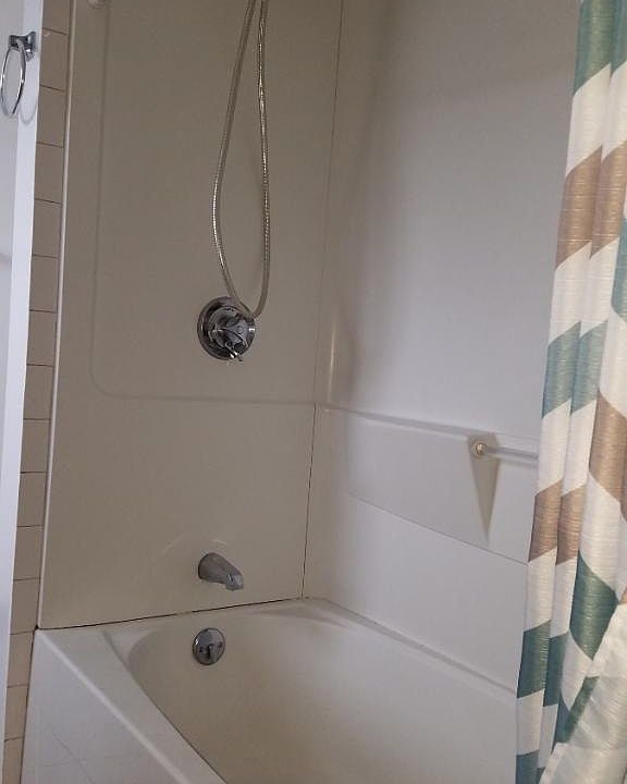 1st image of 5 Branch Ave #5