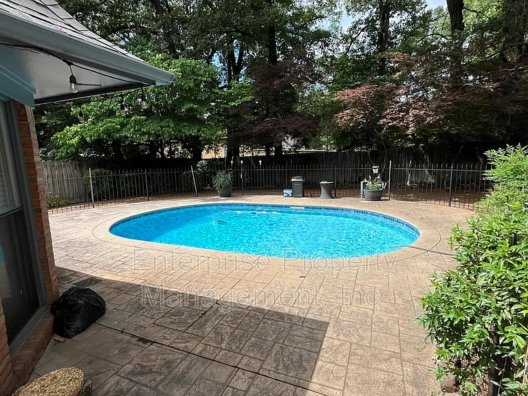 6700 N Kirby Oaks Cv — Photo 41