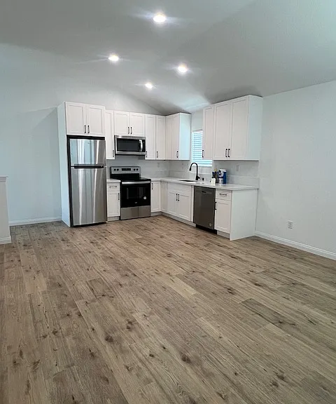 160 W Orange St — Photo 4