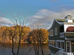 97 Valley Rd, Cos Cob, CT 06807