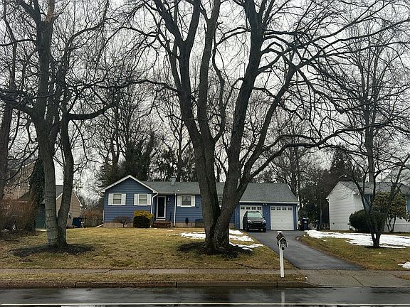 2nd image of 2731 Princeton Pike