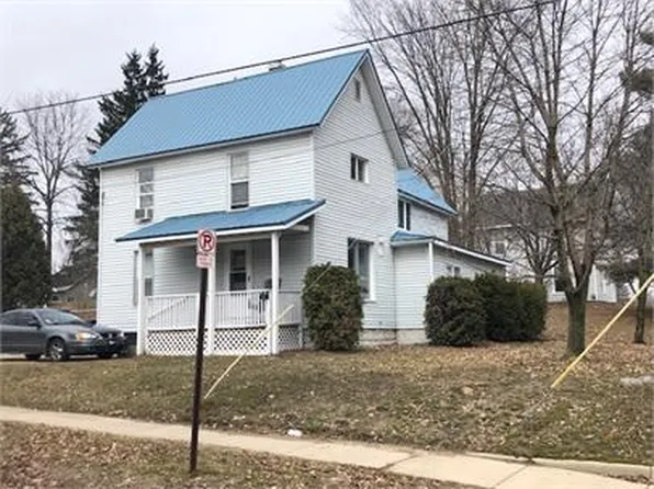 303 N State St, Big Rapids, MI