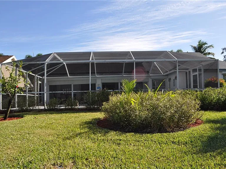 431 Dundee Ct — Photo 18