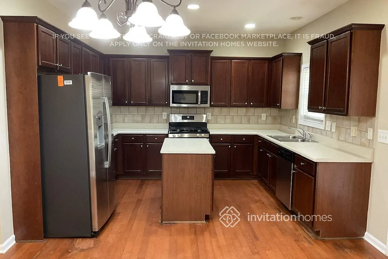 5372 Heyward Pl SW Atlanta, GA 30349 — Photo 4